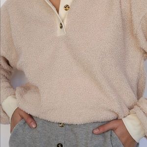 Donni Henley Sherpa size S cream